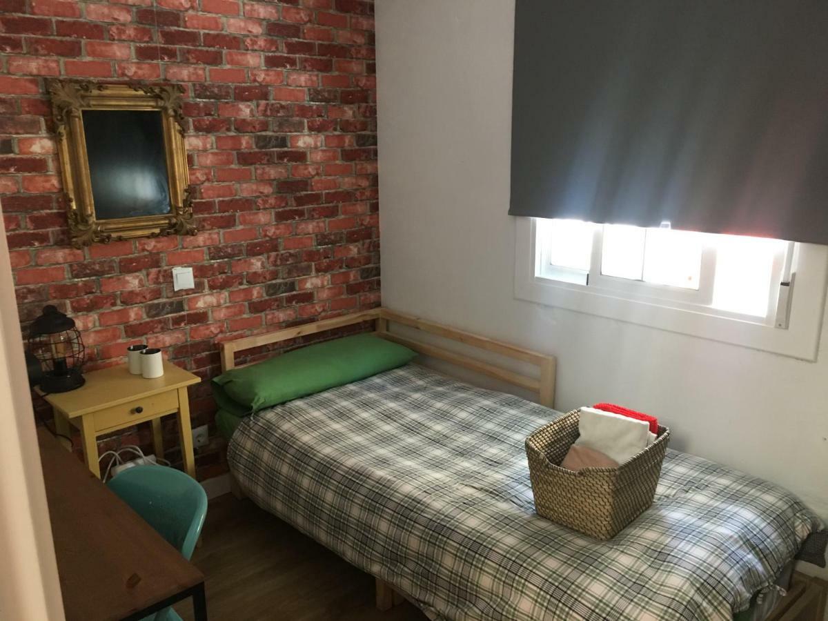 Practical Room: Barcelona-Fira-Airport 略夫雷加特河畔奥斯皮塔莱特 外观 照片